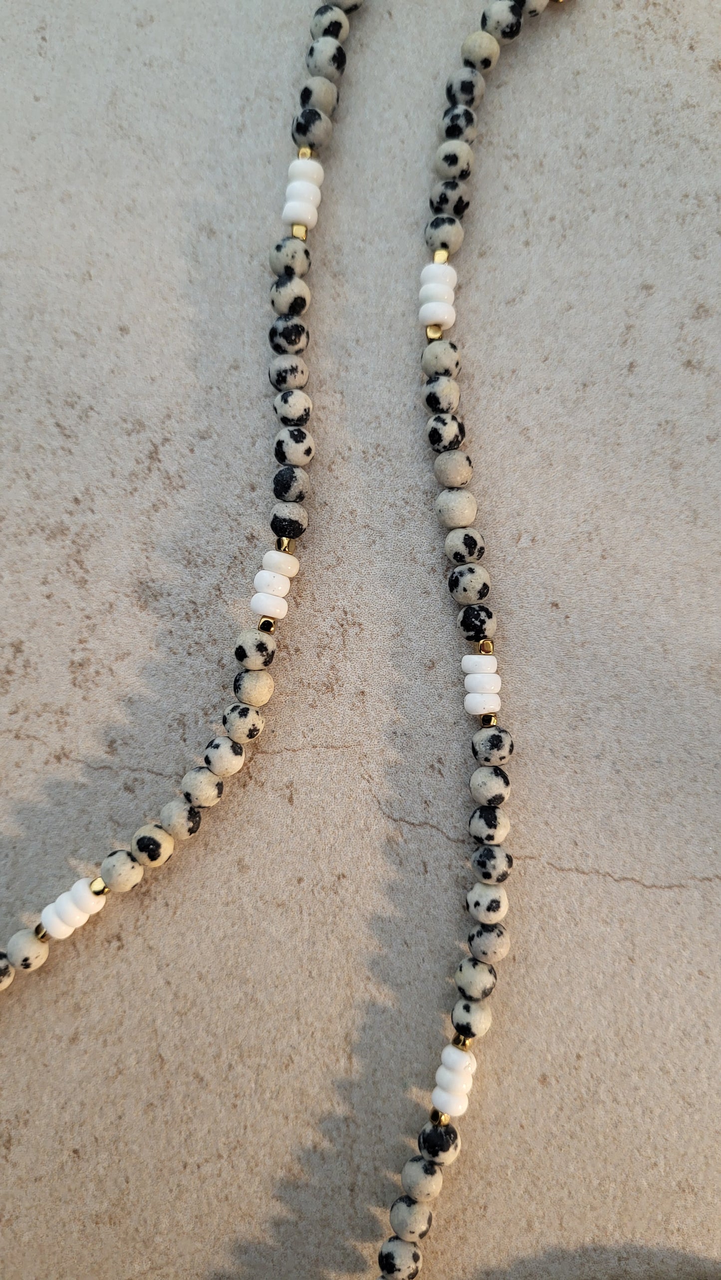 Brillenkette aus Dalmatinerjaspis