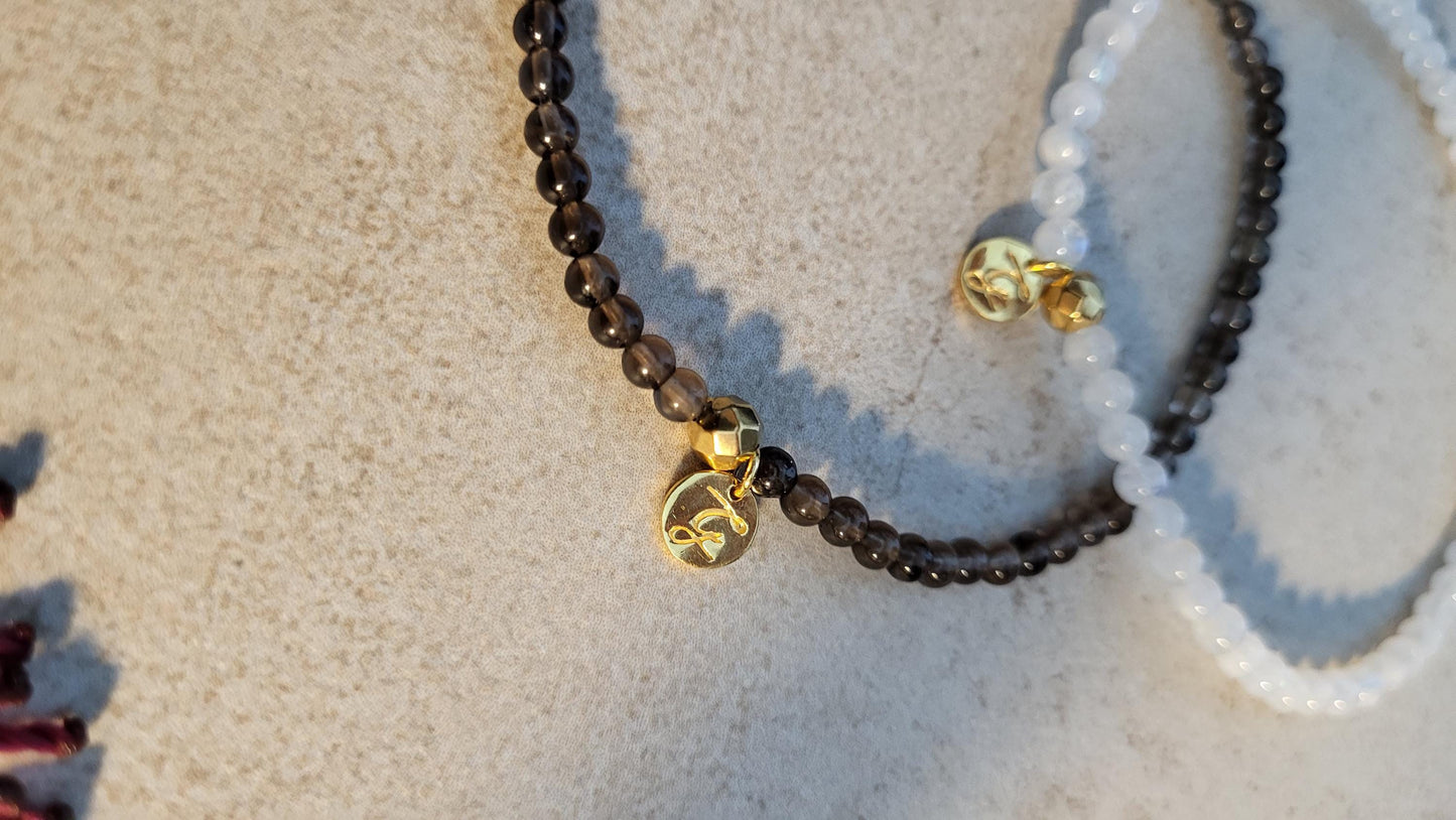 Fusskettchen aus Mondstein oder Rauchquarz